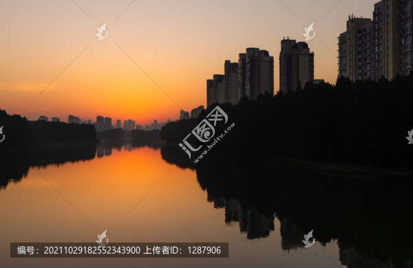 斜塘河的黎明