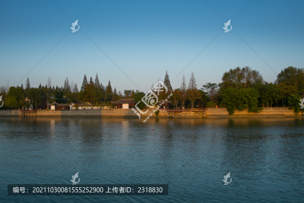瓜洲運(yùn)河岸