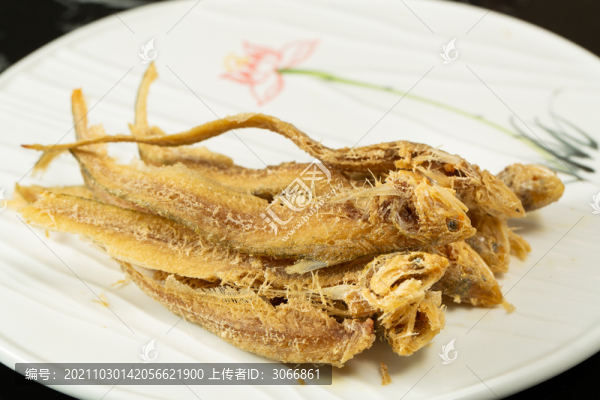 炸小魚