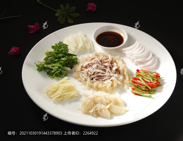 南莊農(nóng)家撈起豬肚