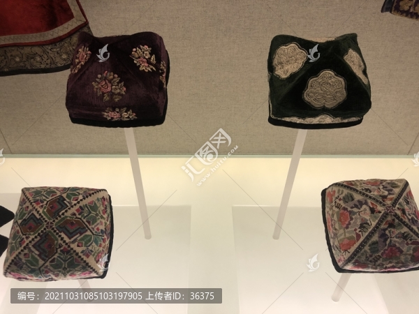 維吾爾族繡花絲絨帽