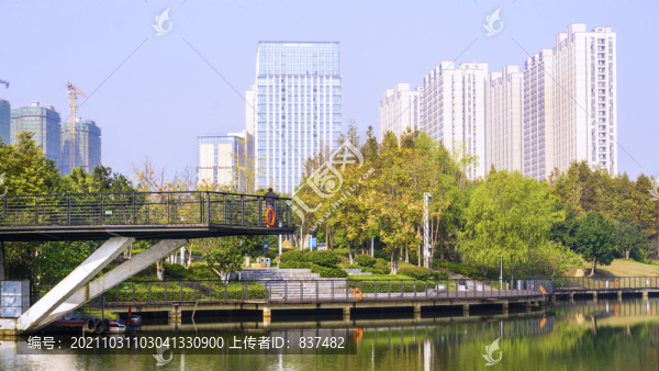 湖畔建筑