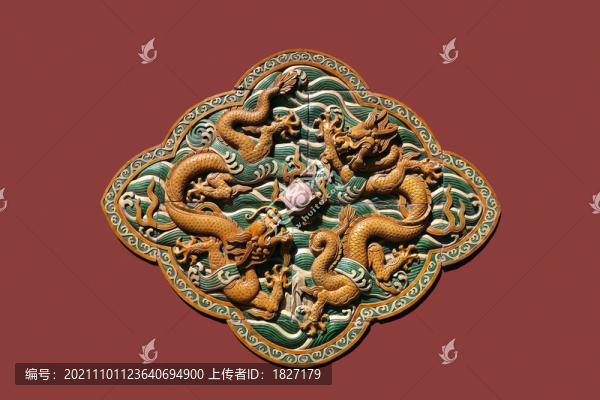 二龍戲珠浮雕