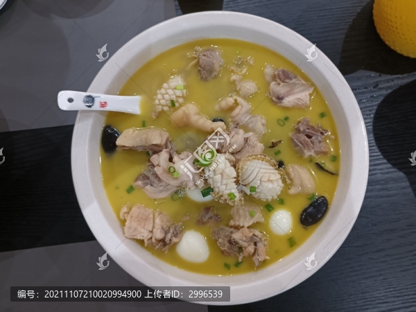 鮑魚煲雞