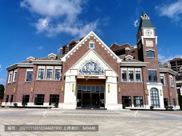 英倫風(fēng)建筑鐘樓