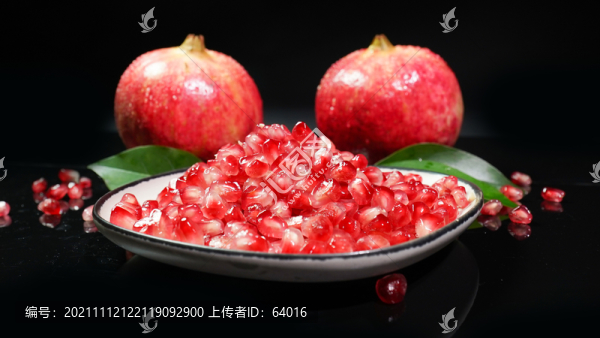 石榴擺拍