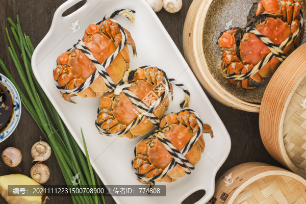 蒸熟的大閘蟹