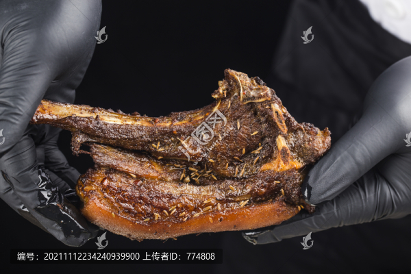 烤羊排