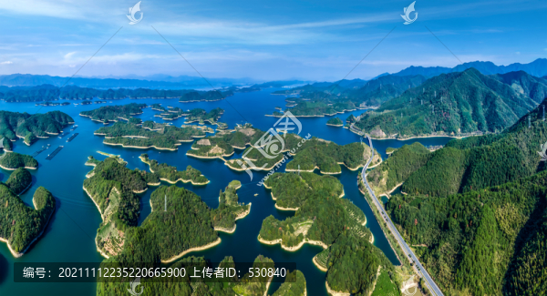 航拍杭州千島湖山水全景