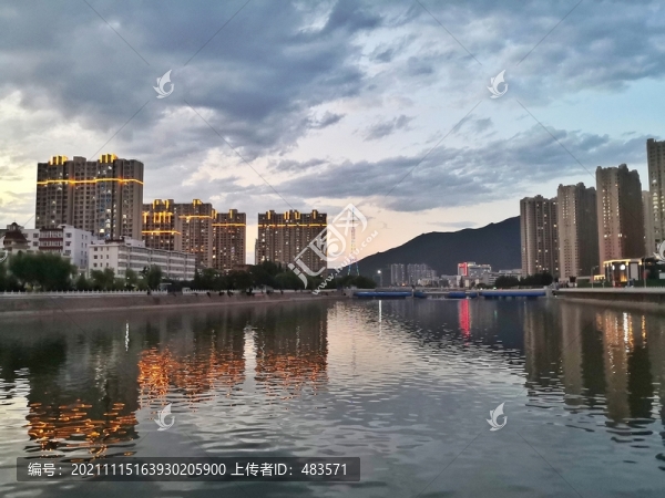 城市街景