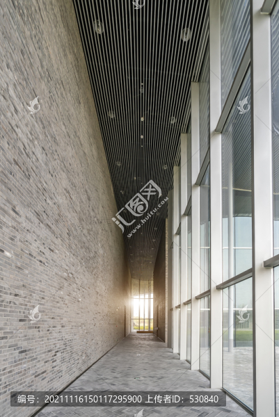現(xiàn)代建筑長廊