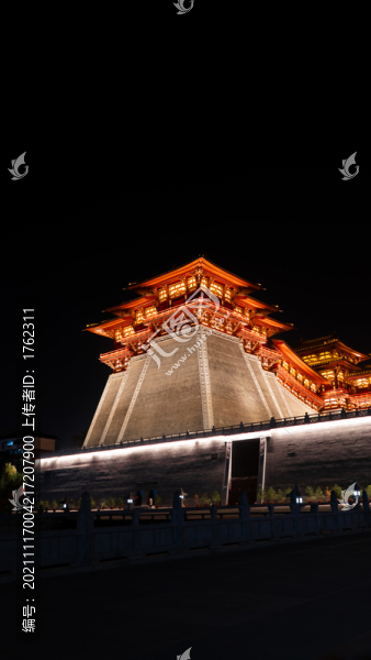 應(yīng)天門夜景