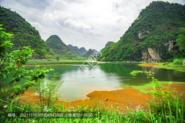 青山綠水綠色風(fēng)景