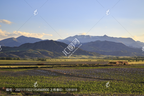 新疆東天山風(fēng)光