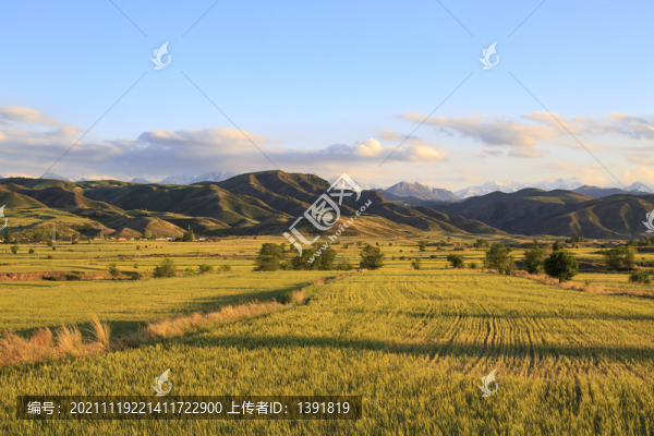 新疆東天山風(fēng)光