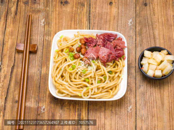 牛肉鹵粉