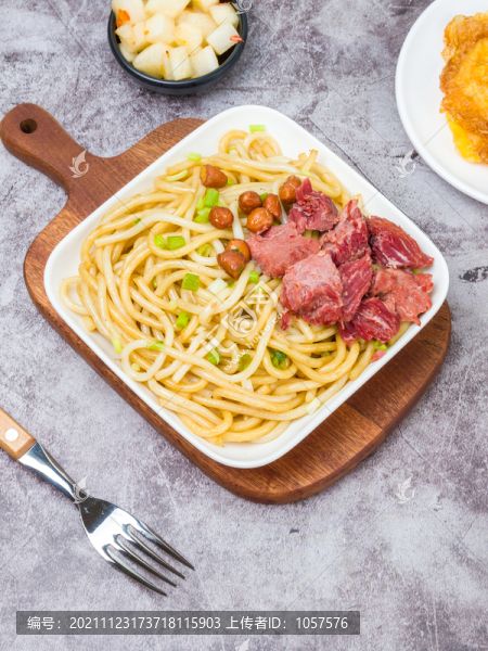 牛肉鹵粉