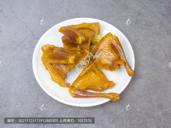 鹽焗鴿美食