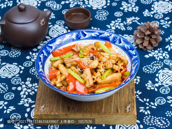 魷魚炒肉家常菜品