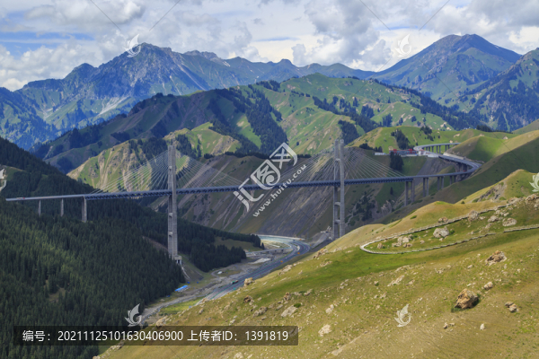 新疆果子溝大橋