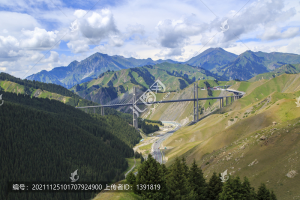 新疆果子溝大橋