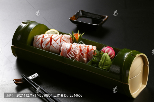 海鮮刺身拼盤