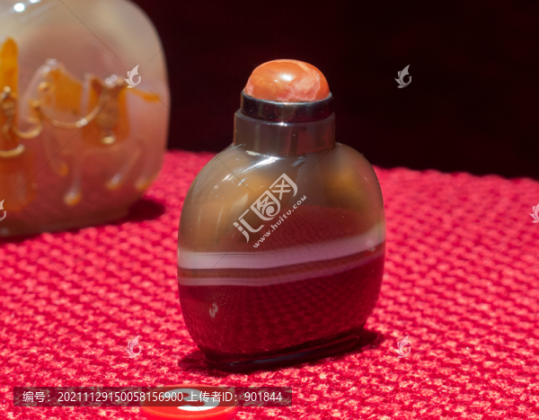 纏絲瑪瑙鼻煙壺