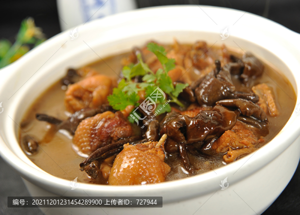 小雞燉蘑菇