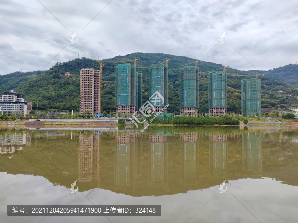建筑倒影