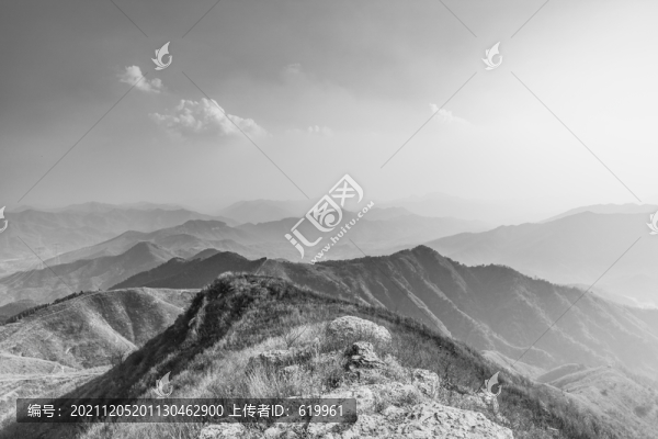 水墨山