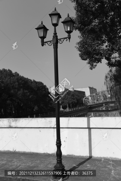 老上海路燈