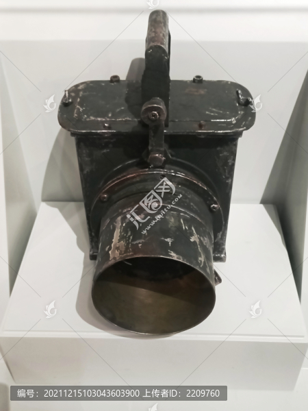 渡江偵察使用的信號燈