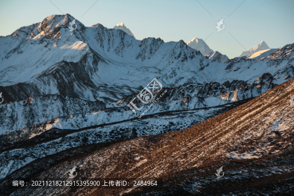 群山