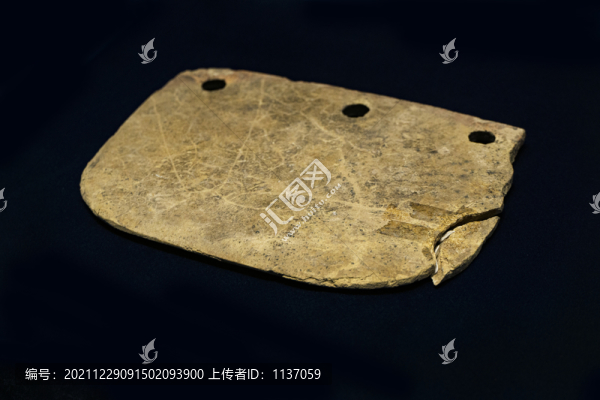 廟底溝文化三孔石刀