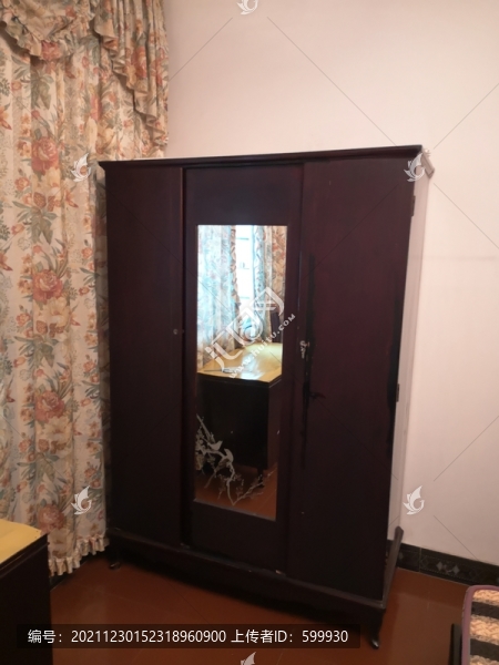 老家具三開柜