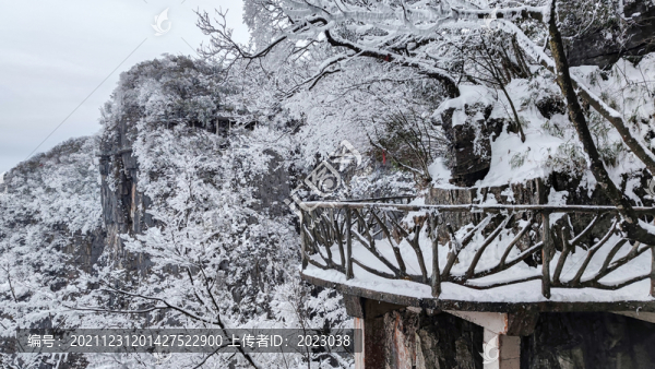 張家界天門山雪景