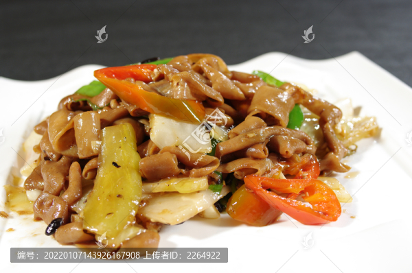 酸菜炒鵝腸