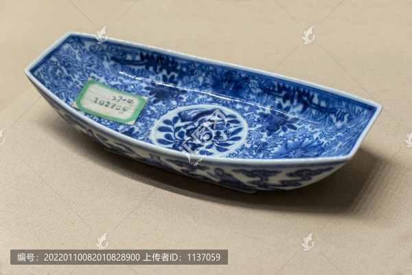 清代青花八仙茶船