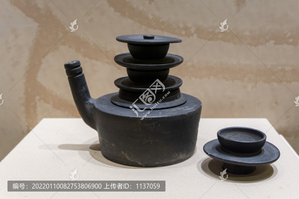 元代帶屜蓋的陶灶