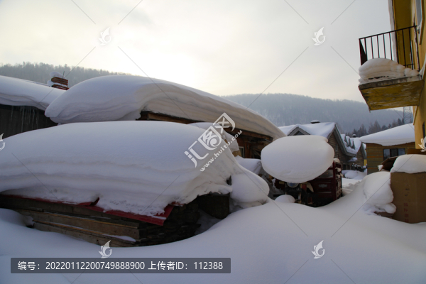 中國雪鄉(xiāng)雪房子東北旅游雪景