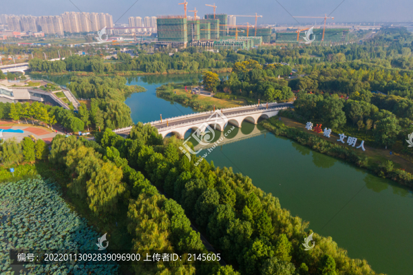 東洲公園初秋漸露生態(tài)美