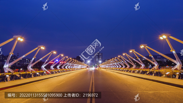 信陽關(guān)橋夜色