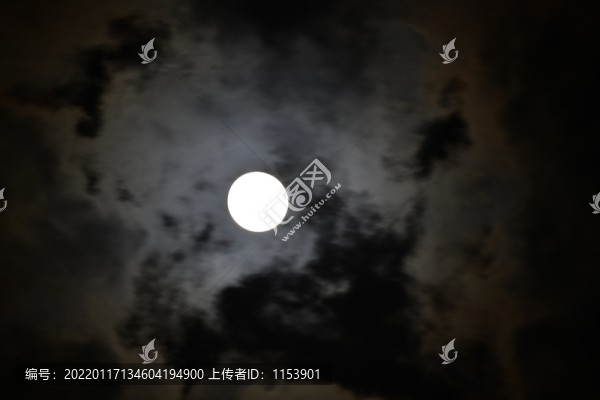 月亮