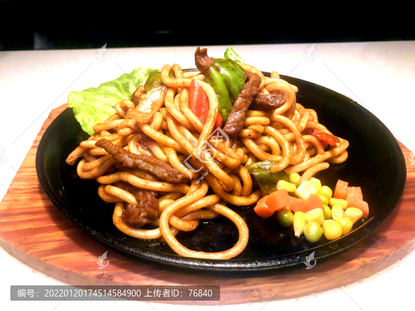 黑椒牛肉炒烏冬面