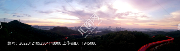 光明虹橋公園傍晚全景
