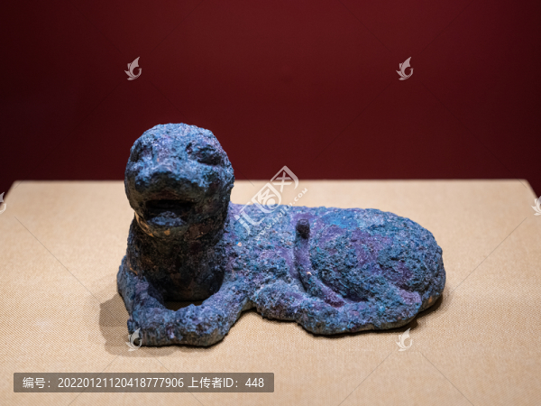 西漢錯金鄧市臣銅臥虎