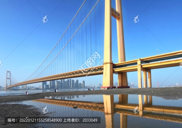 武漢洋泗港長江大橋