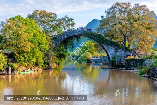 廣西桂林陽朔遇龍河景區(qū)富里橋