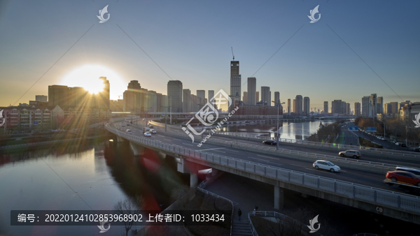 天津
