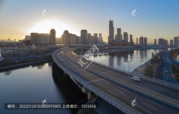 天津